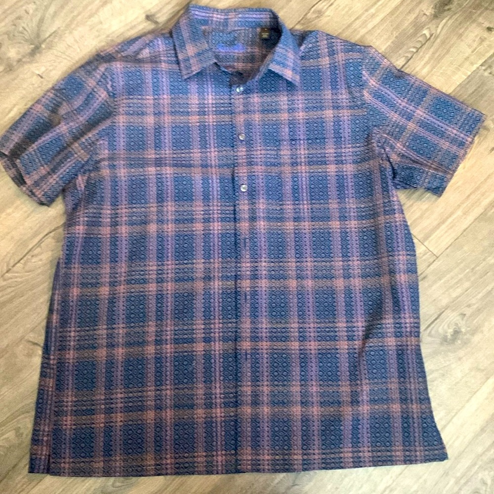 Men plaid shirt